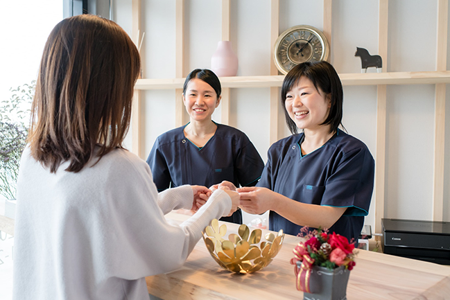 予約優先制、平日20時、土曜1８時まで営業だから通いやすい